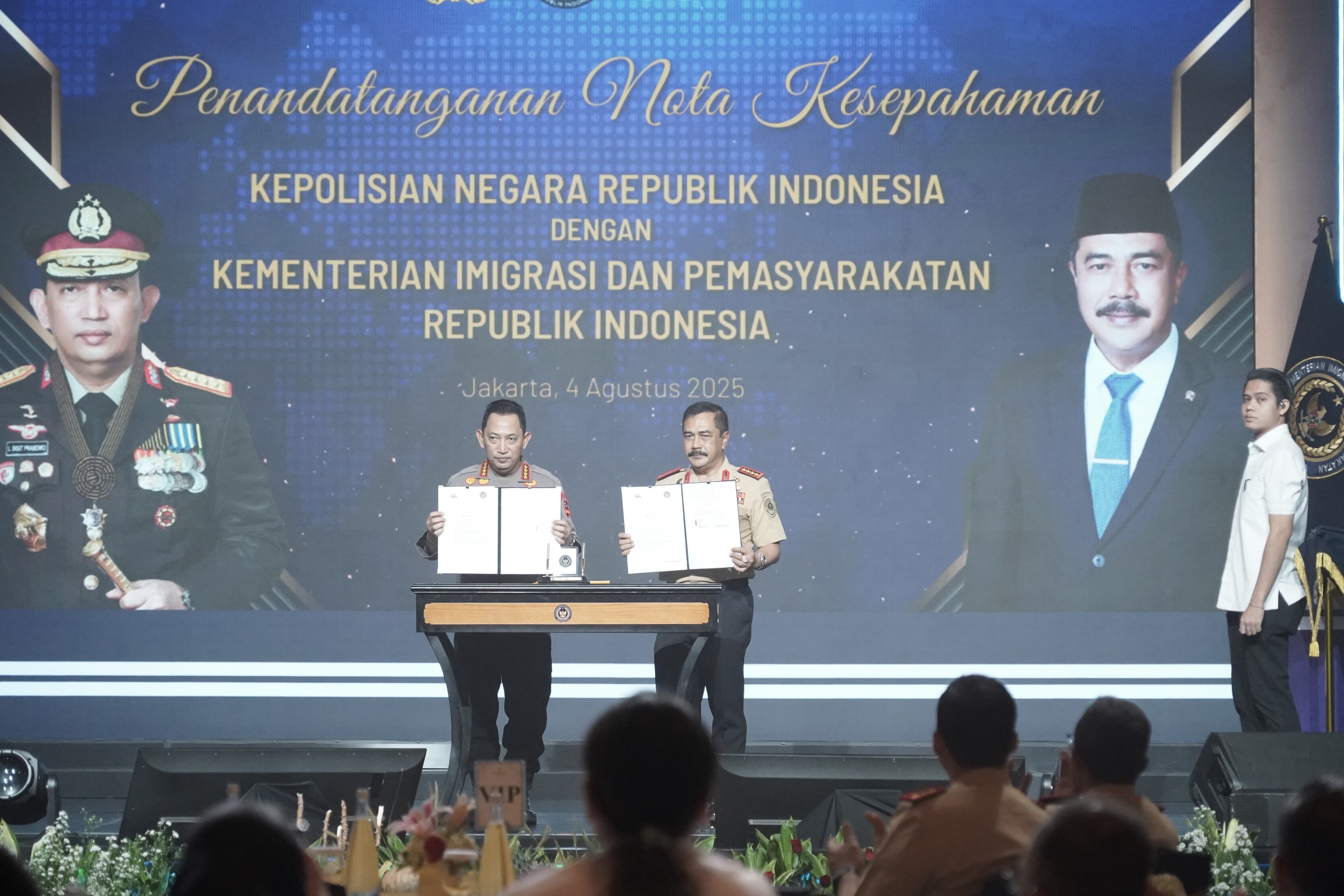 Penandatangan MOU antara Polri dan Kemenimipas